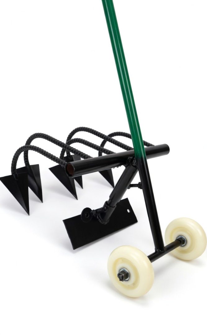 দুই চাকা বিশিষ্ট ৫০ ইঞ্চি লম্বা হাতল সহ লাঙ্গল সেট