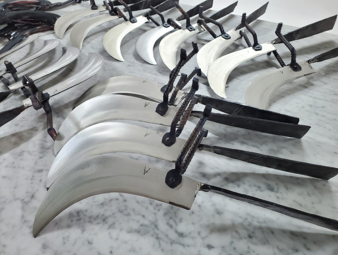 স্প্রিং ইস্পাতের হেভি-ডিউটি বটি
(২৪ ইঞ্চি) বড় সাইজ - Image 2